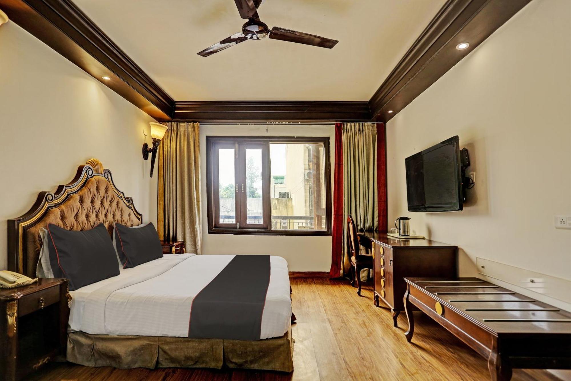 Hotel Townhouse The Royce New Friends Colony Nuova Delhi Esterno foto